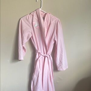 Pink Women's Robe (Bin L)